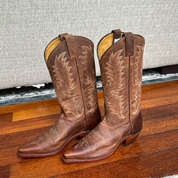 TONY LAMA | Brown Handcrafted Cowgirl Boots - Picture 1 of 8